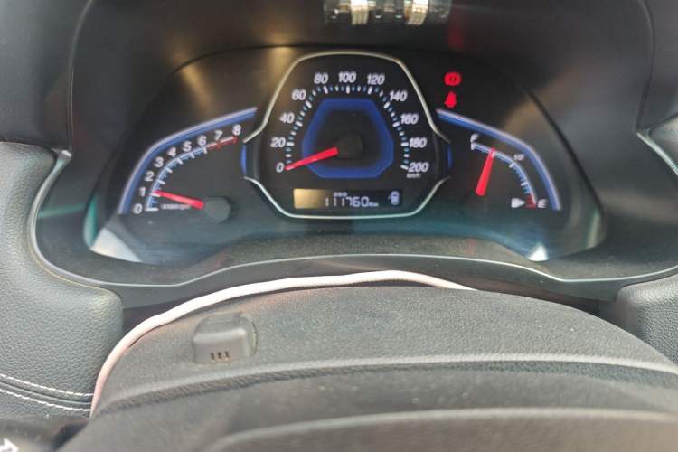 Used Luxgen S3 2016 1.6L Manual Smart Edition Odometer Close Up