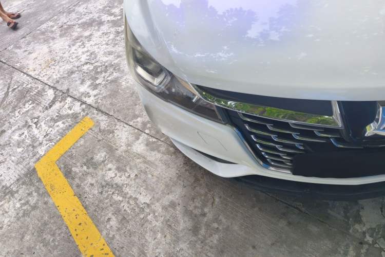 Used Luxgen S3 2016 1.6L CVT Smart Enjoyment Model Right Front Headlight