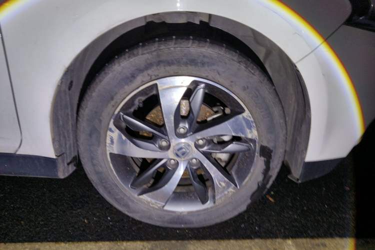 Used Luxgen S3 2016 1.6L CVT Flagship Edition Right Front Wheel Hub