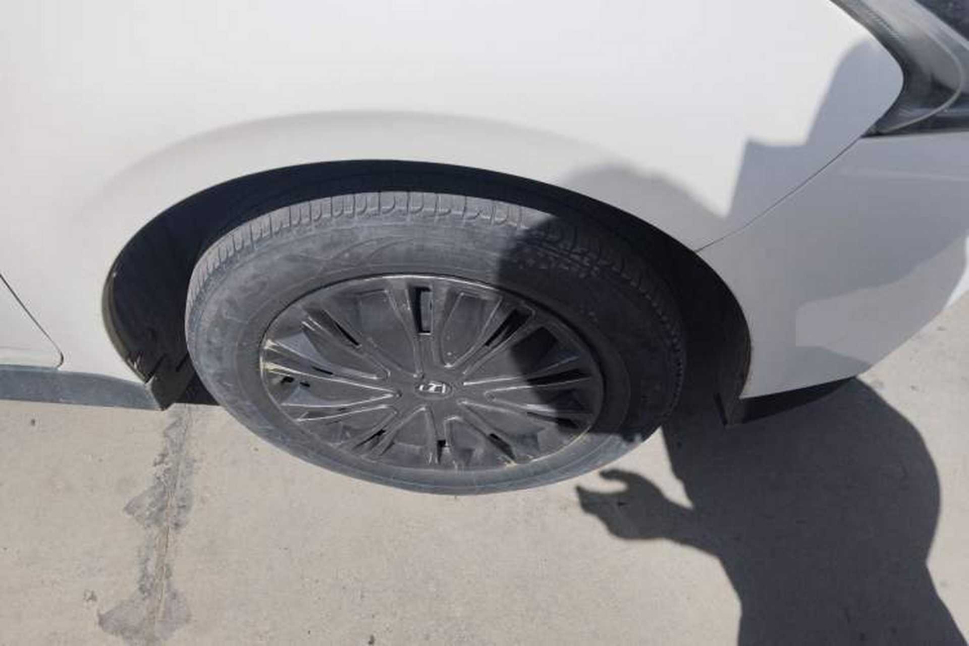 Used Luxgen S3 2016 1.6L Manual Smart Edition Right Front Wheel Hub