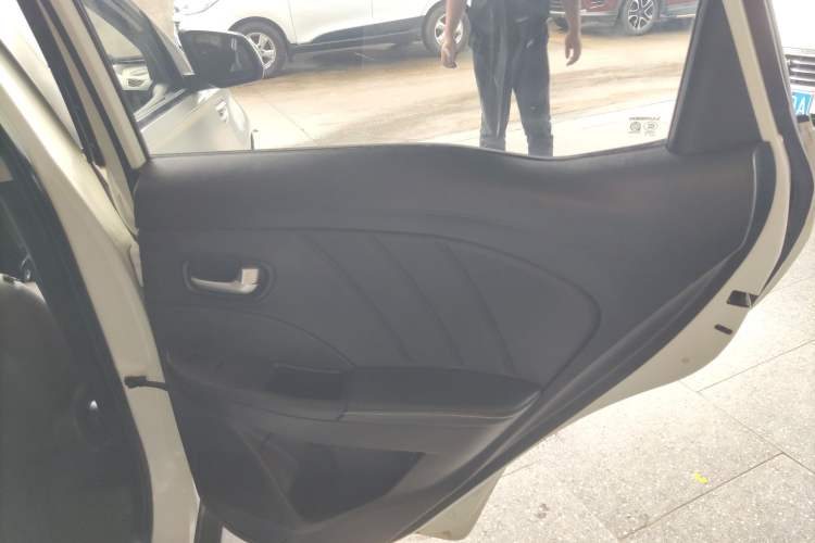 Used Luxgen S3 2016 1.6L CVT Smart Enjoyment Model Right Rear Door Interior