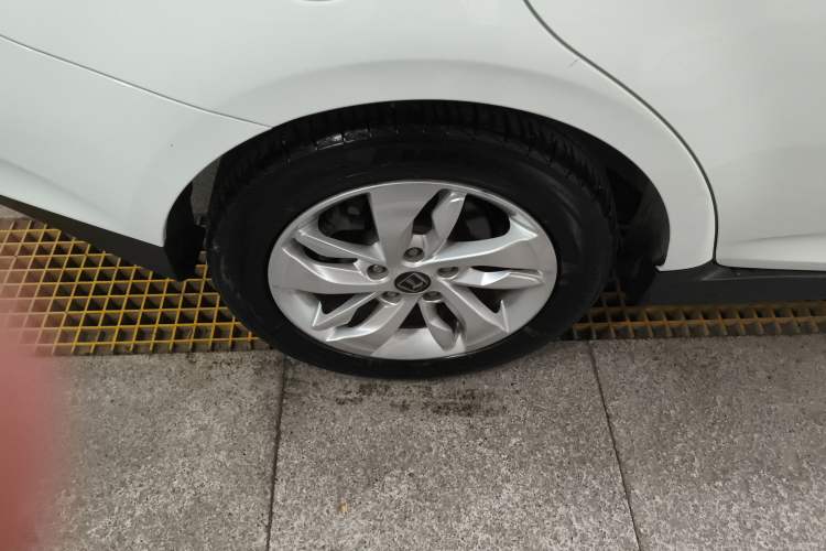 Used Luxgen S3 2016 1.6L CVT Smart Enjoyment Model Right Rear Wheel Hub