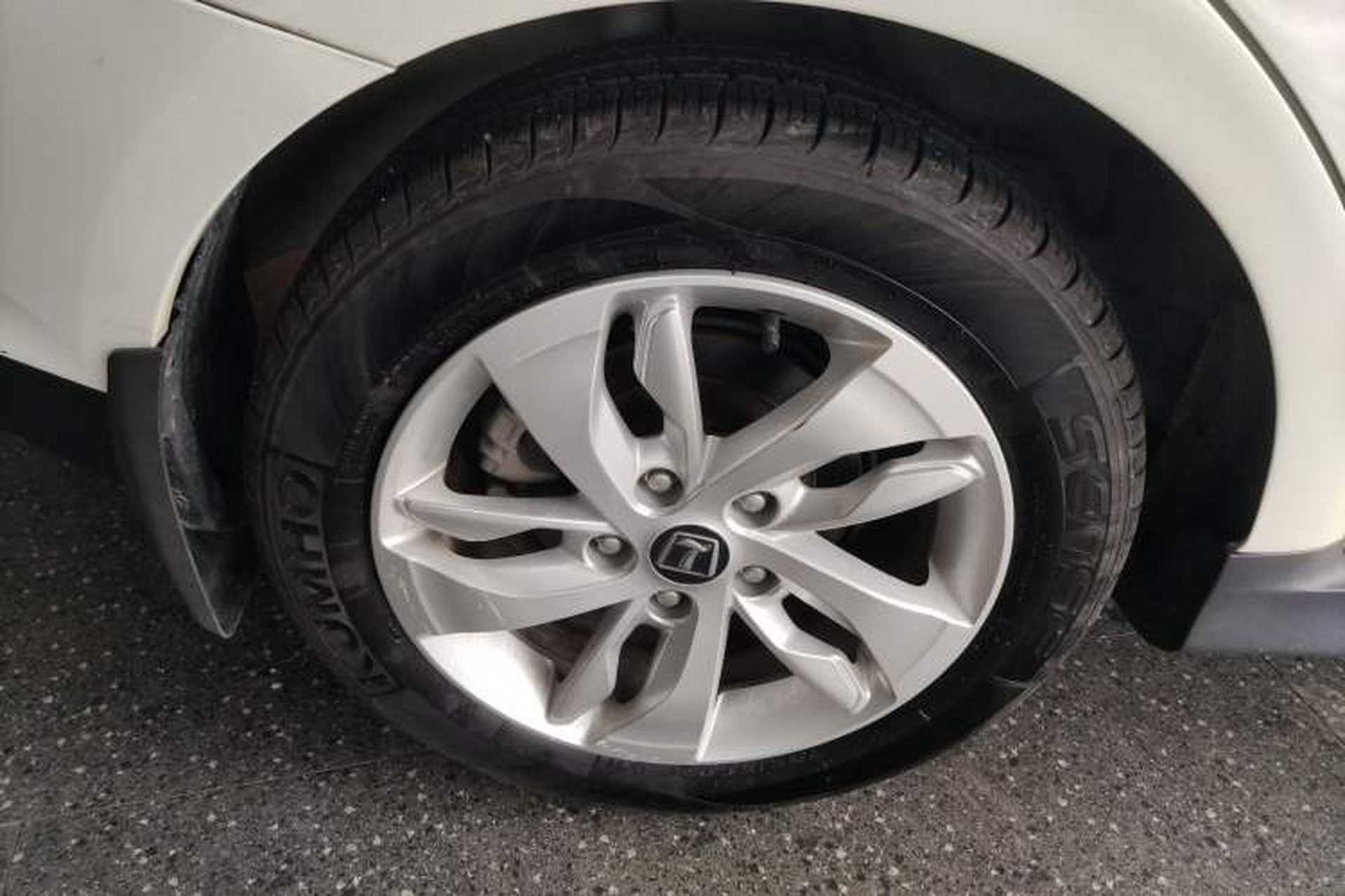 Used Luxgen S3 2016 1.6L CVT Smart Enjoyment Model Right Rear Wheel Hub