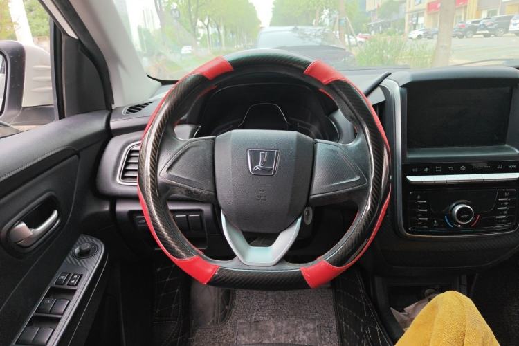 Used Luxgen S3 2016 1.6L CVT Deluxe Model with Sunroof Steering Wheel