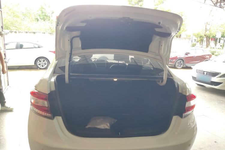 Used Luxgen S3 2016 1.6L CVT Smart Enjoyment Model Trunk