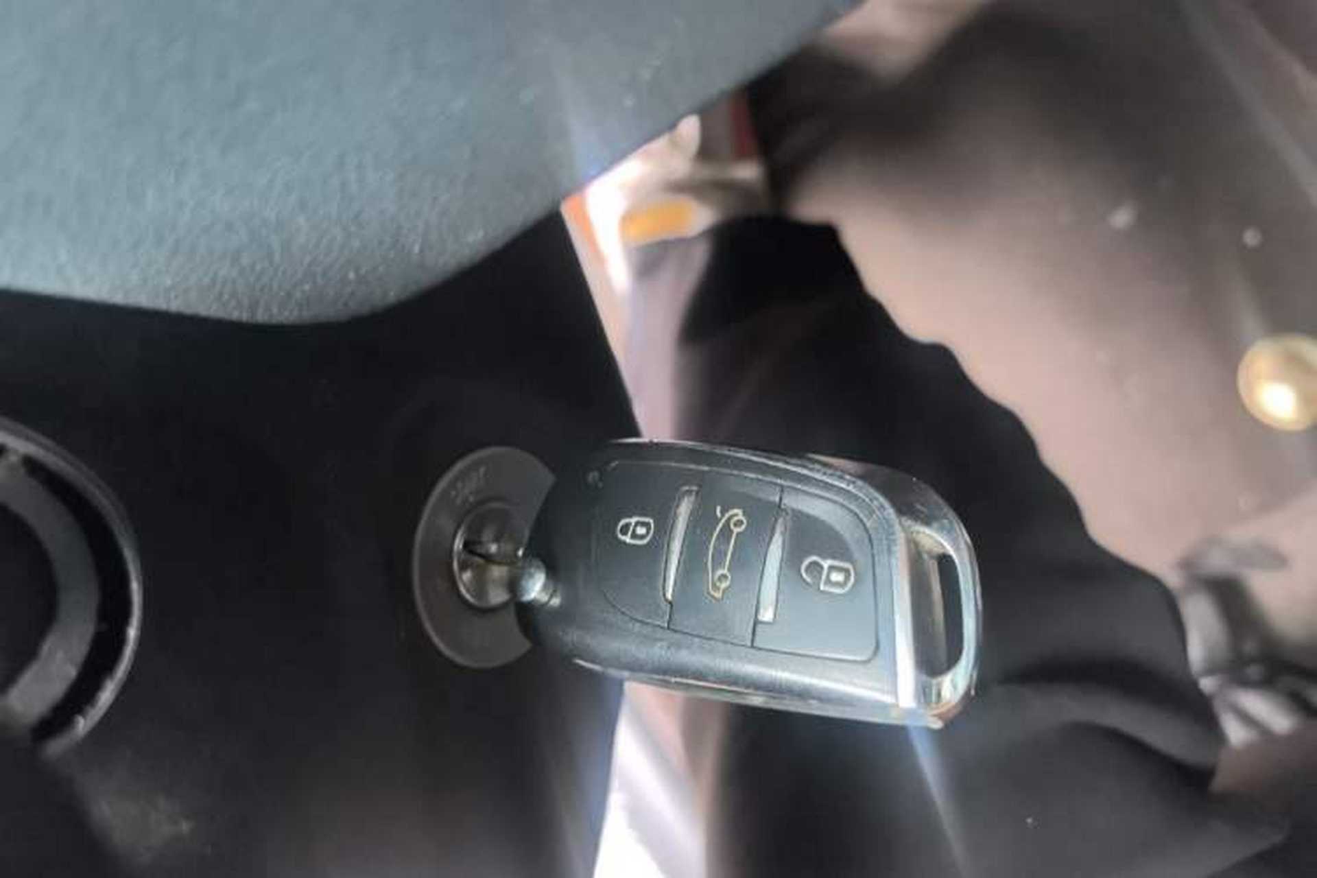 Used Luxgen S3 2016 1.6L CVT Flagship Edition Vehicle Key