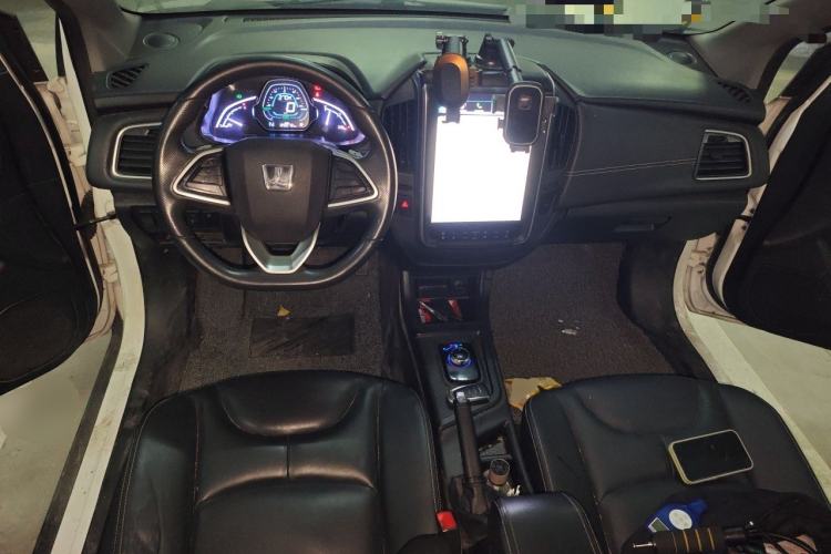 Used Luxgen U5 EV 2018 360 Elite Edition Center Console