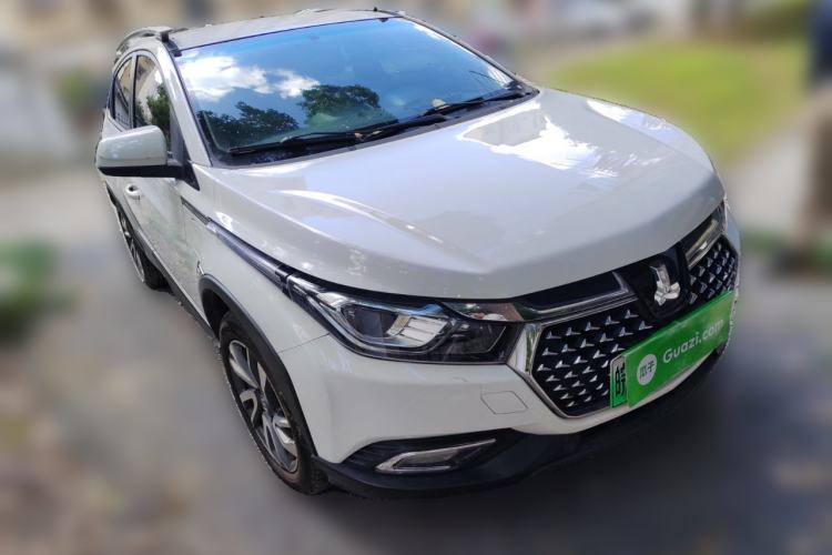 Used Luxgen U5 EV 2018 360 Elite Edition Front Right 45 Deg