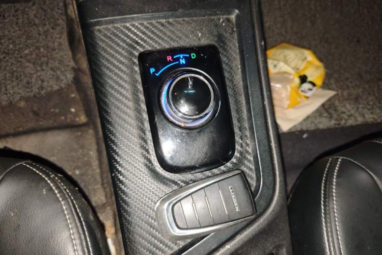 Used Luxgen U5 EV 2018 360 Elite Edition Gear Lever