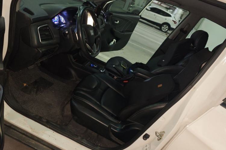 Used Luxgen U5 EV 2018 360 Elite Edition Left Front Seat