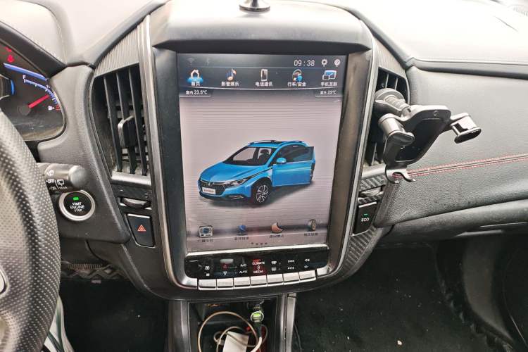 Used Luxgen U5 SUV 2017 1.6L CVT Jazz Edition Audio And AC Panel