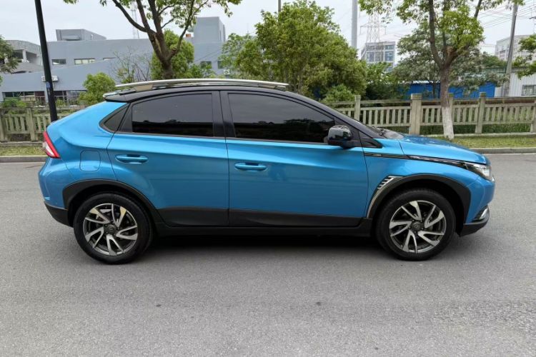 Used Luxgen U5 SUV 2017 1.6L CVT Flagship Edition Exterior 6