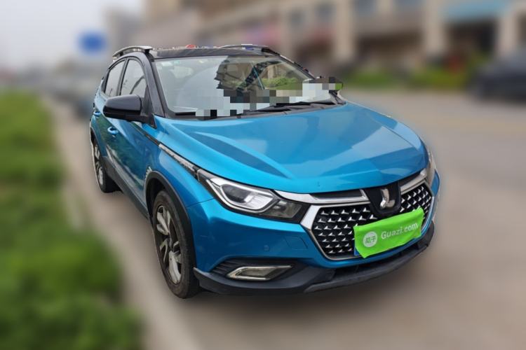 Used Luxgen U5 SUV 2017 1.6L CVT Jazz Edition Front Right 45 Deg