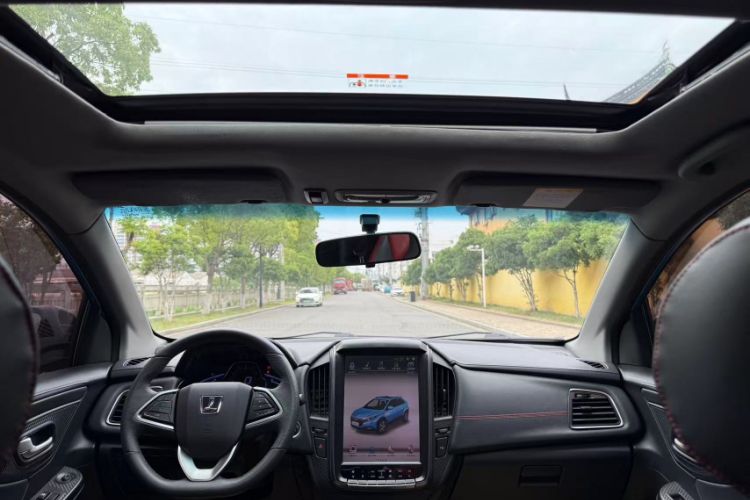Used Luxgen U5 SUV 2017 1.6L CVT Flagship Edition Headliner