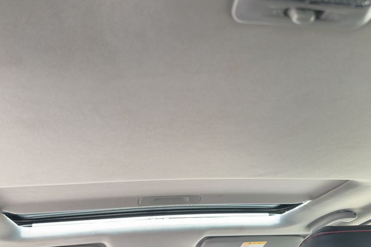 Used Luxgen U5 SUV 2017 1.6L CVT Jazz Edition Headliner