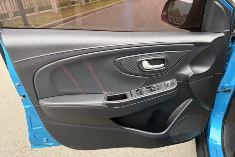 Used Luxgen U5 SUV 2017 1.6L CVT Flagship Edition Interior 5