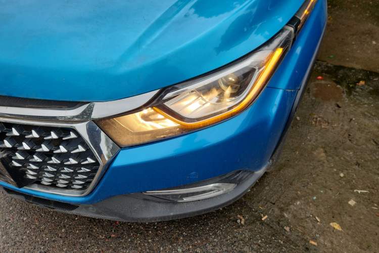 Used Luxgen U5 SUV 2017 1.6L CVT Jazz Edition Left Front Headlight