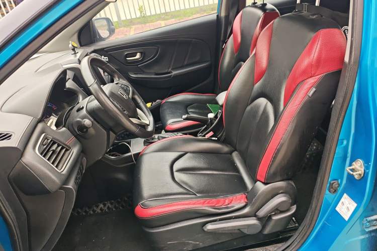 Used Luxgen U5 SUV 2017 1.6L CVT Jazz Edition Left Front Seat