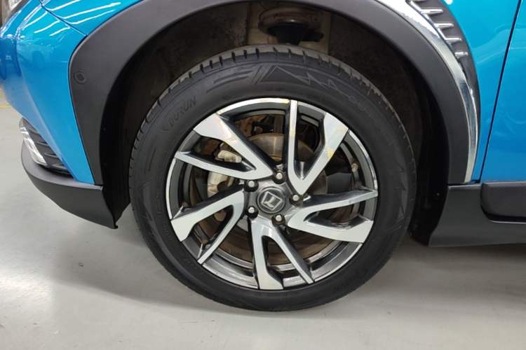 Used Luxgen U5 SUV 2017 1.6L CVT Flagship Edition Left Front Wheel Hub