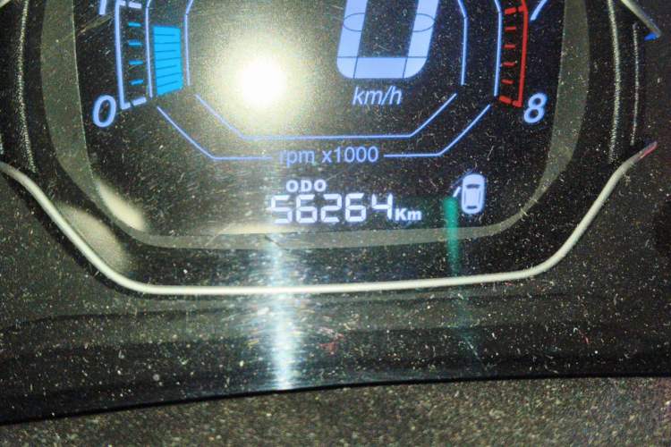 Used Luxgen U5 SUV 2017 1.6L Manual Jazz Edition Odometer Close Up