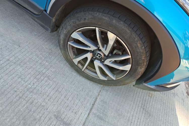 Used Luxgen U5 SUV 2017 1.6L CVT Jazz Edition Right Front Wheel Hub