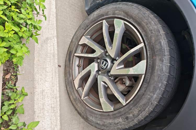Used Luxgen U5 SUV 2017 1.6L CVT Jazz Edition Right Front Wheel Hub