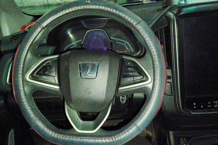 Used Luxgen U5 SUV 2017 1.6L Manual Jazz Edition Steering Wheel