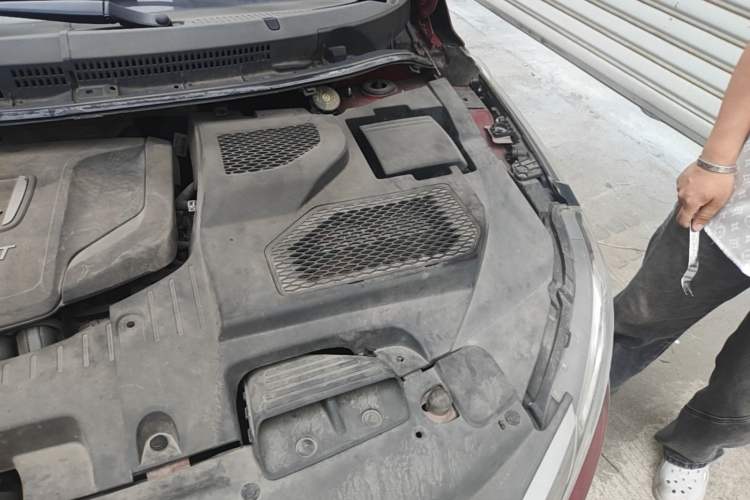 Used Luxgen U5 SUV 2017 1.6L CVT Jazz Edition Engine Bay Left