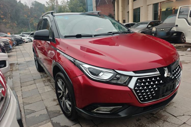 Used Luxgen U5 SUV 2017 1.6L Manual Knight Edition Exterior 1