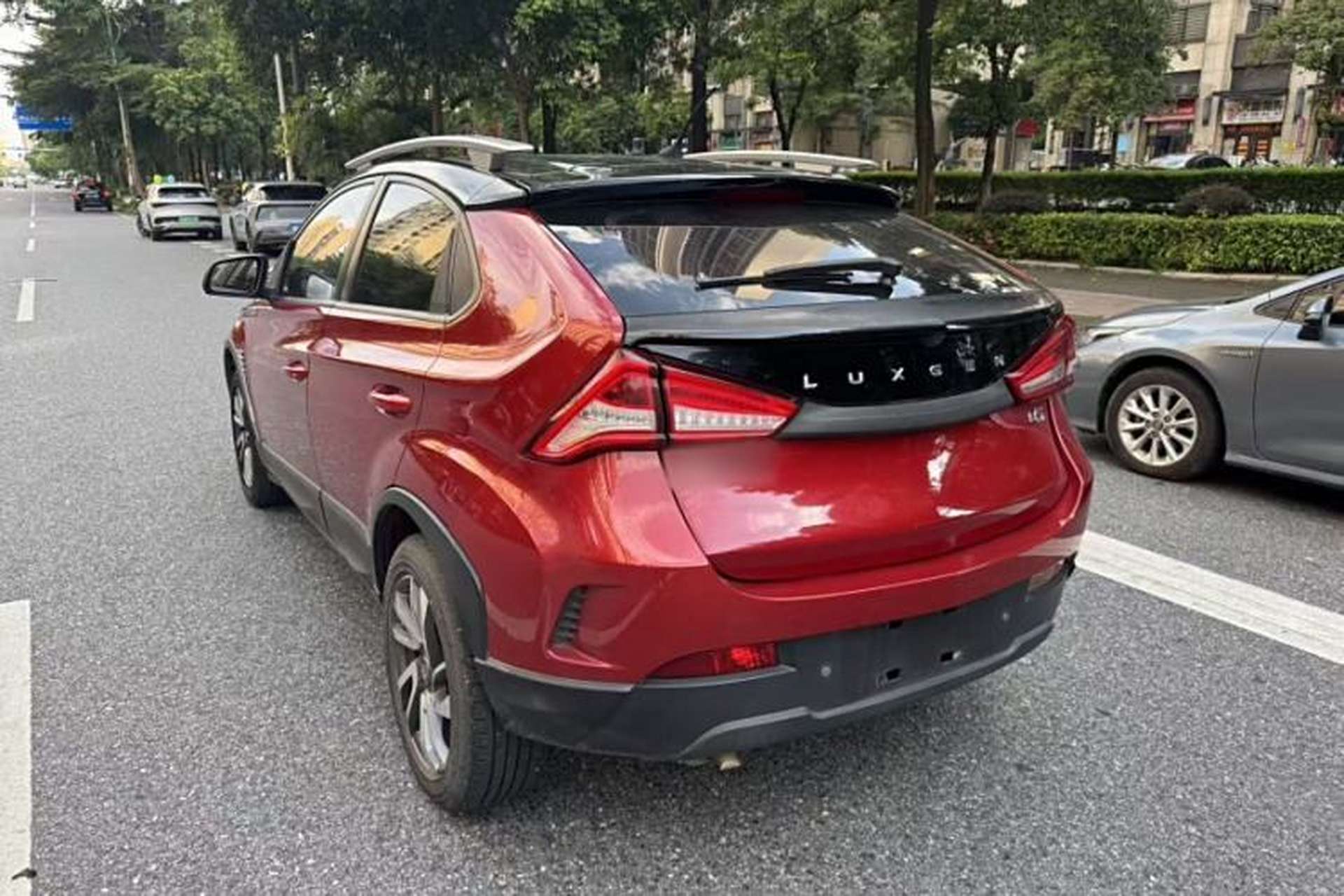 Used Luxgen U5 SUV 2017 1.6L CVT Knight Edition Exterior 4