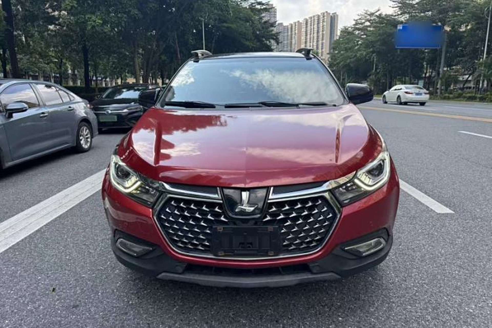 Used Luxgen U5 SUV 2017 1.6L CVT Knight Edition Exterior 8
