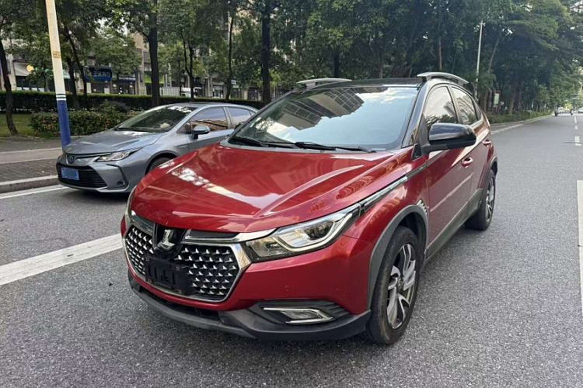 Used Luxgen U5 SUV 2017 1.6L CVT Knight Edition Exterior 9