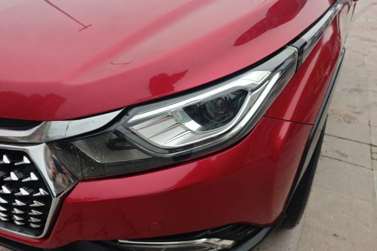 Used Luxgen U5 SUV 2017 1.6L Manual Knight Edition Left Front Headlight