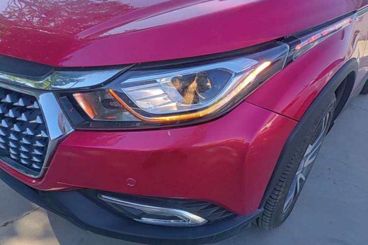 Used Luxgen U5 SUV 2017 1.6L CVT Jazz Edition Left Front Headlight