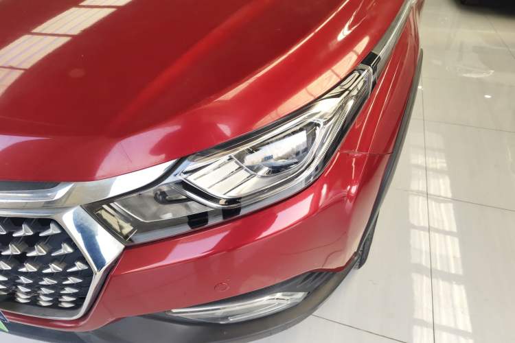 Used Luxgen U5 SUV 2017 1.6L CVT Prestige Edition Left Front Headlight