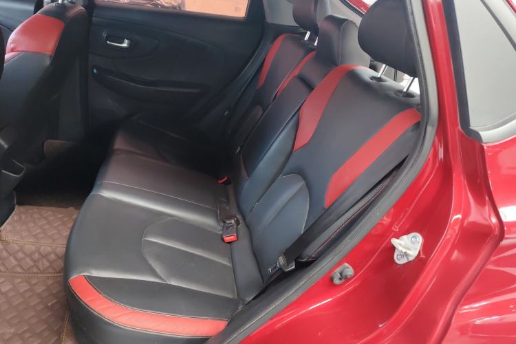 Used Luxgen U5 SUV 2017 1.6L CVT Prestige Edition Left Rear Seat