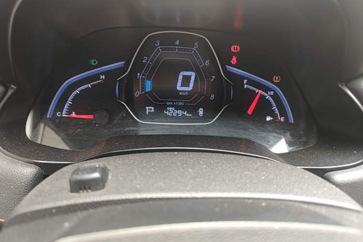 Used Luxgen U5 SUV 2017 1.6L CVT Jazz Edition Odometer Close Up