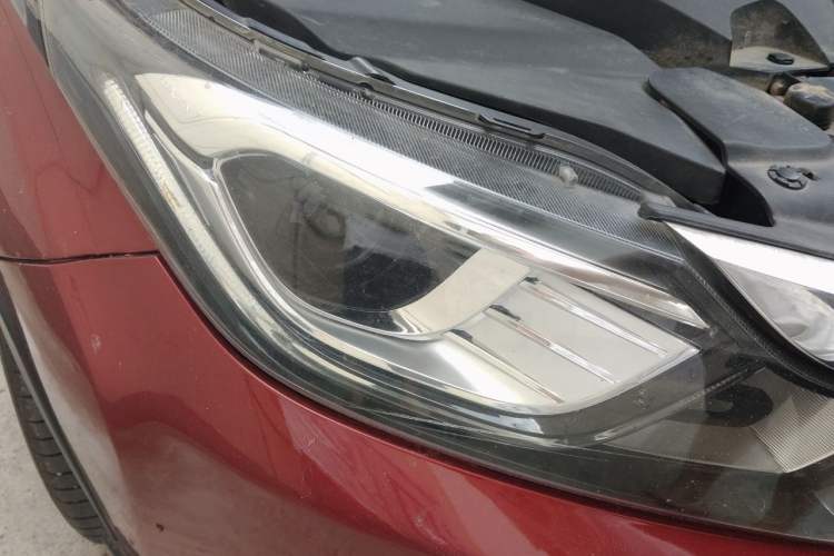Used Luxgen U5 SUV 2017 1.6L CVT Knight Edition Right Front Headlight
