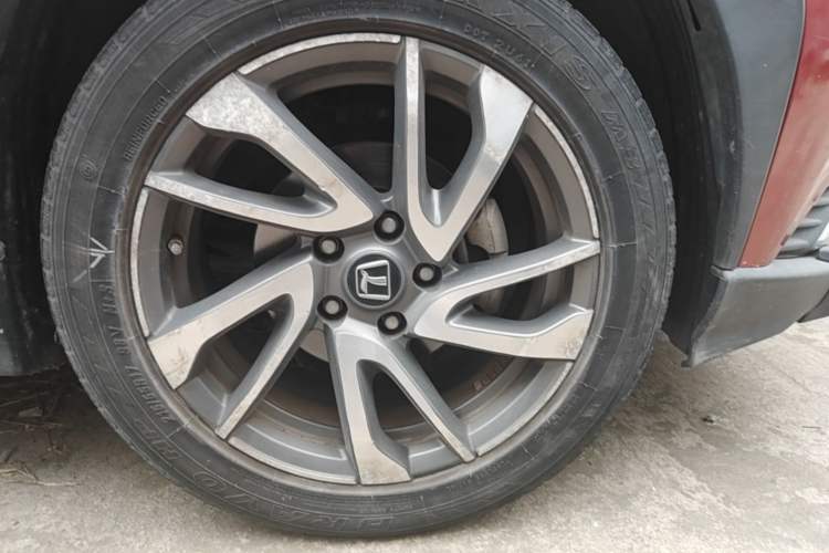Used Luxgen U5 SUV 2017 1.6L CVT Jazz Edition Right Front Wheel Hub