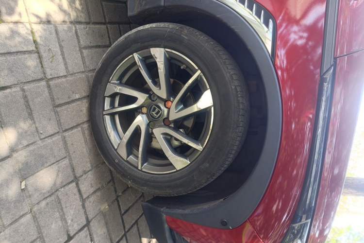 Used Luxgen U5 SUV 2017 1.6L CVT Flagship Edition Right Front Wheel Hub