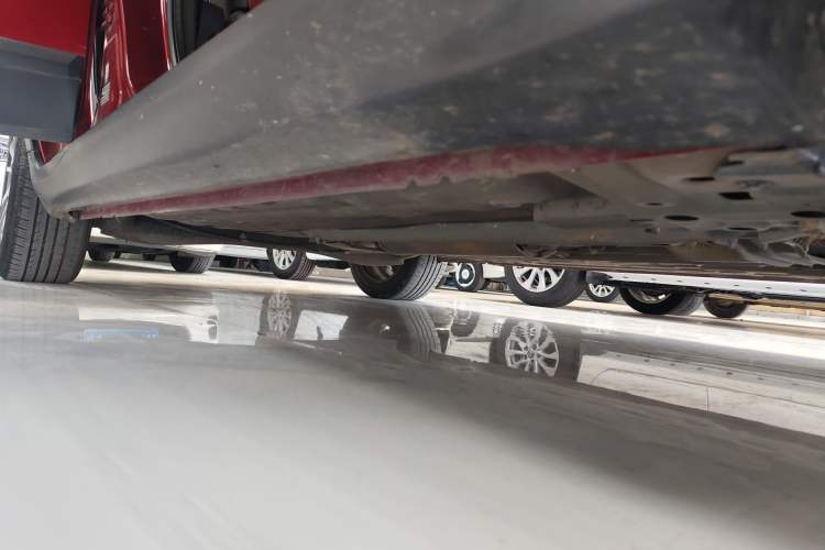 Used Luxgen U5 SUV 2017 1.6L CVT Prestige Edition Right Side Sill