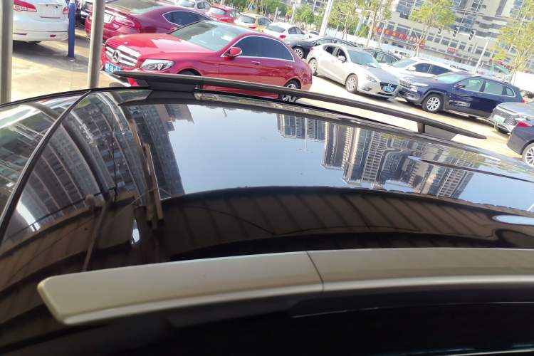 Used Luxgen U5 SUV 2017 1.6L CVT Knight Edition Roof