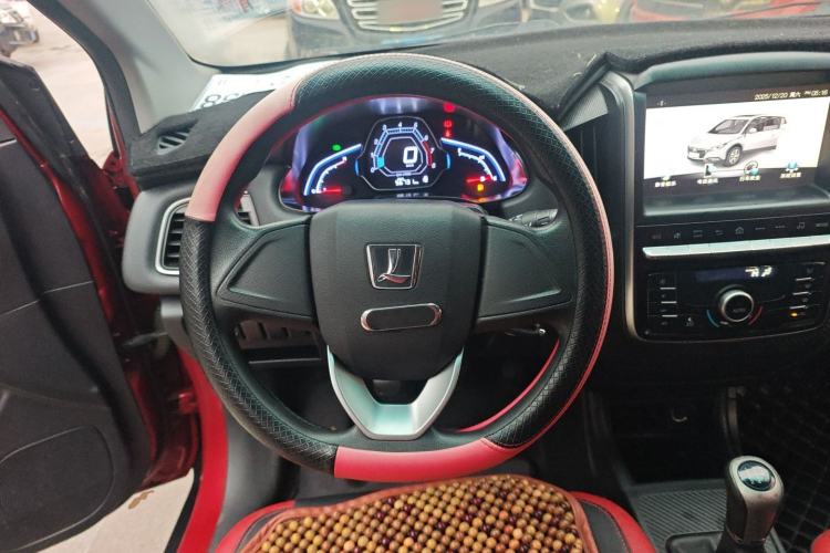 Used Luxgen U5 SUV 2017 1.6L Manual Knight Edition Steering Wheel
