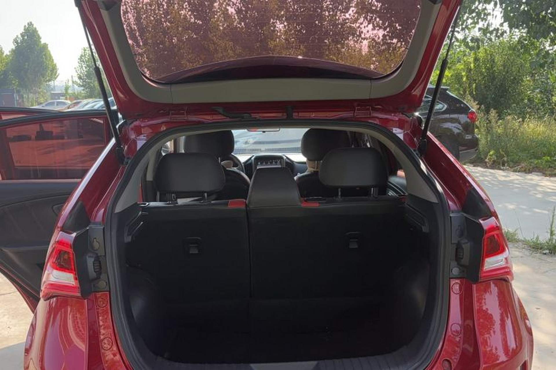 Used Luxgen U5 SUV 2017 1.6L CVT Jazz Edition Trunk