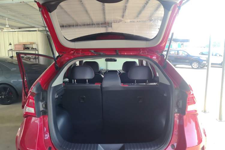 Used Luxgen U5 SUV 2017 1.6L CVT Knight Edition Trunk