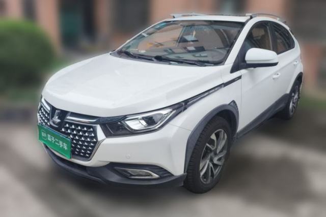Luxgen U5 SUV 2017 1.6L CVT Jazz Edition مستعملة