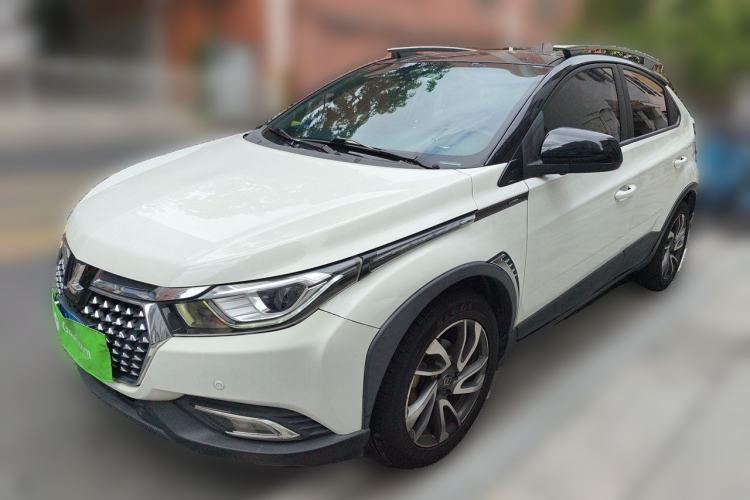 Used Luxgen U5 SUV 2017 1.6L CVT Jazz Edition Guazi used car, China used car export, Used car for sale, Used cars, Cheapest cars for sale