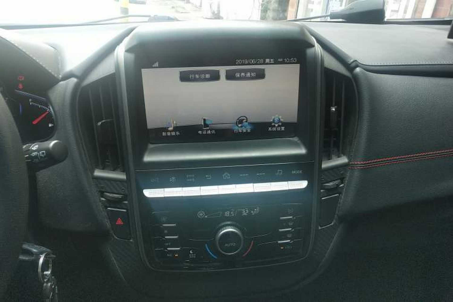 Used Luxgen U5 SUV 2017 1.6L Manual Knight Edition Audio And AC Panel