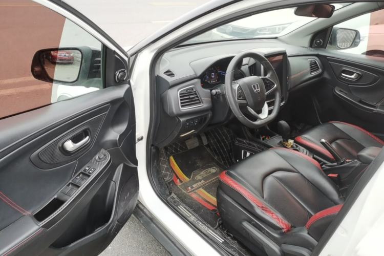 Used Luxgen U5 SUV 2017 1.6L CVT Jazz Edition Driver Seat