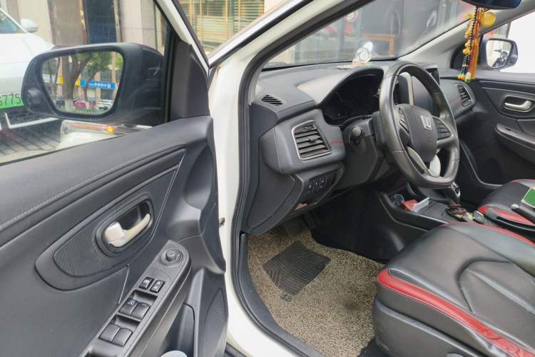 Used Luxgen U5 SUV 2017 1.6L CVT Jazz Edition Driver Seat
